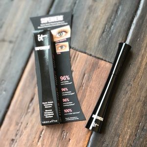 Superhero 🦸‍♀️ Mascara in black